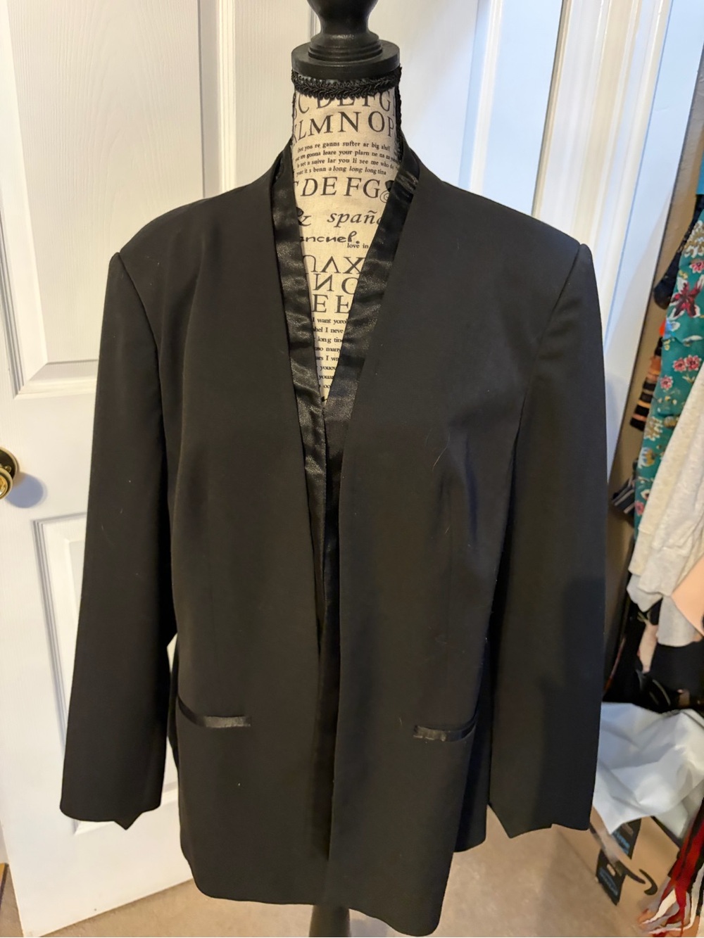 Ava & Viv Black Open-Front Satin Trim Blazer
